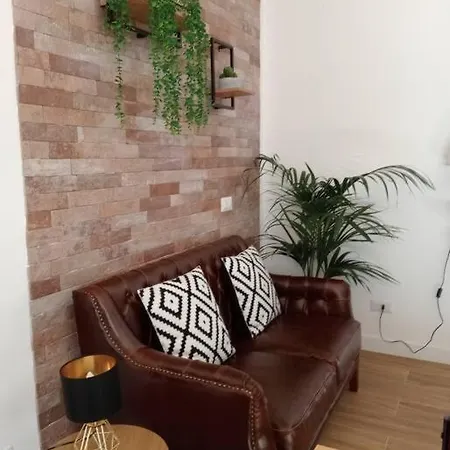 Dom Luxury Apartment